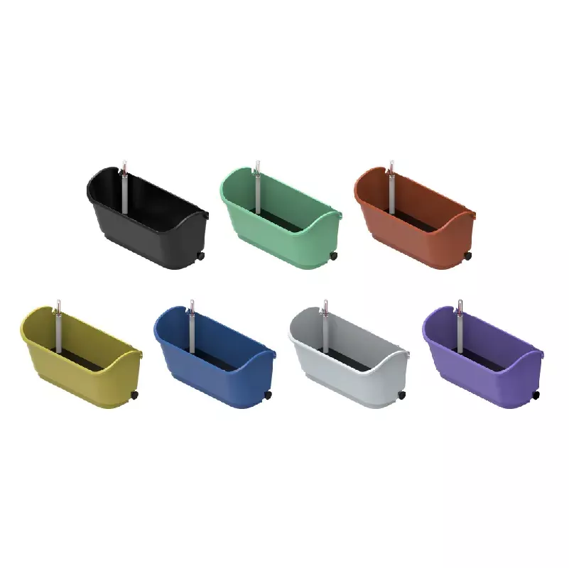 গৃহমধ্যস্থ স্ব-জল রোপণকারী প্ল্যান্টার পাত্র